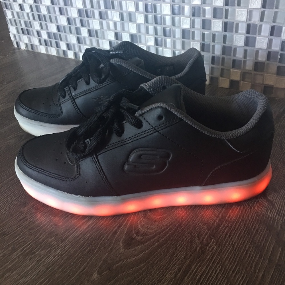 Light up sketchers
